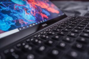 omslag foto refurbished Dell laptop